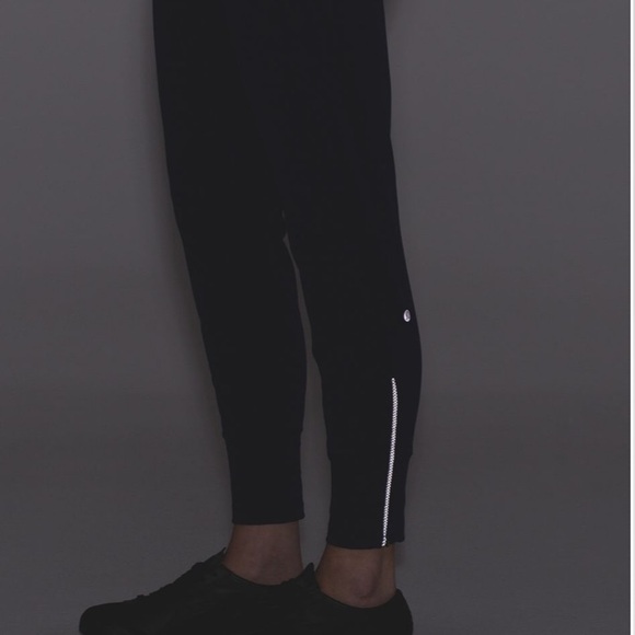 Lululemon Fresh Tracks Pant Hero Blue size 2 in EUC. - Picture 8 of 17